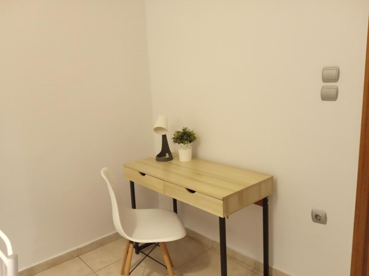 Isavrou Apartment 코모티니 외부 사진