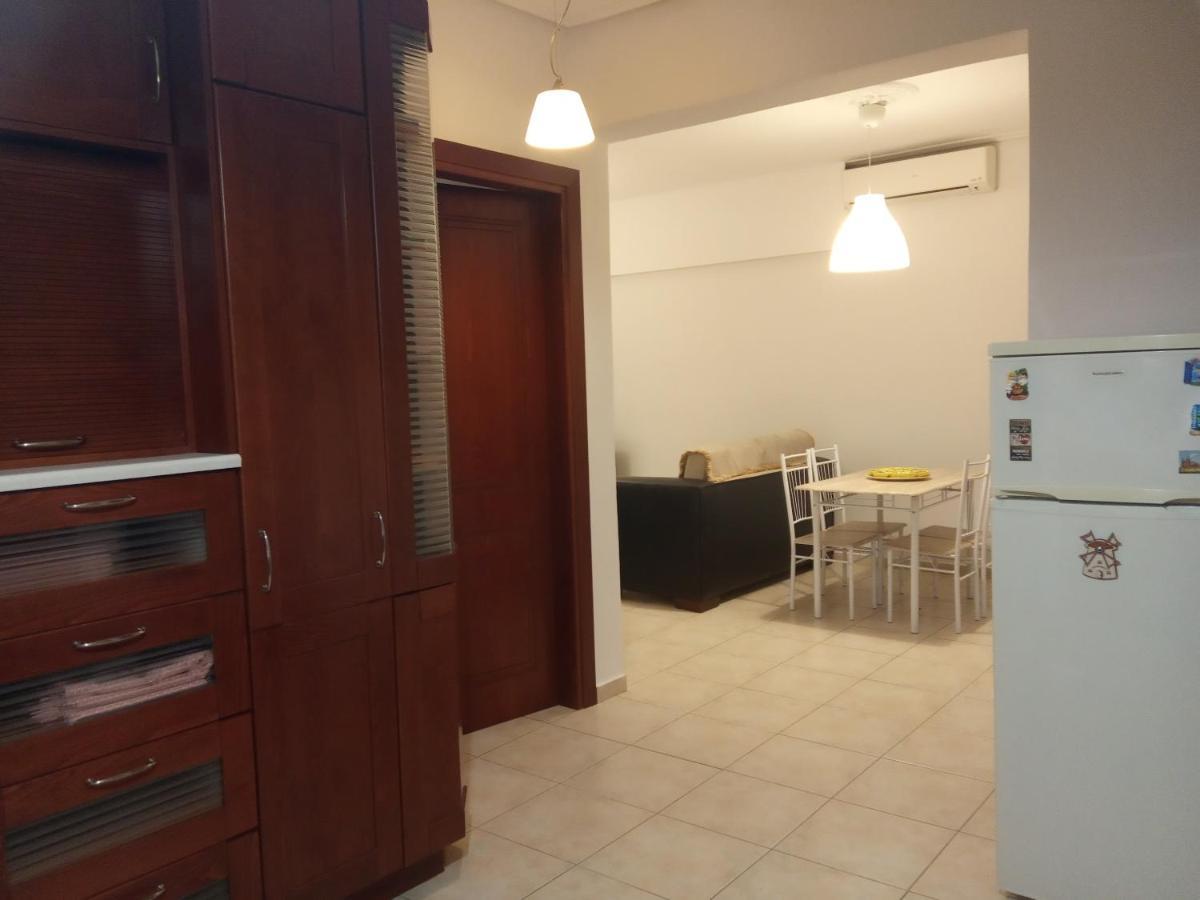 Isavrou Apartment 코모티니 외부 사진