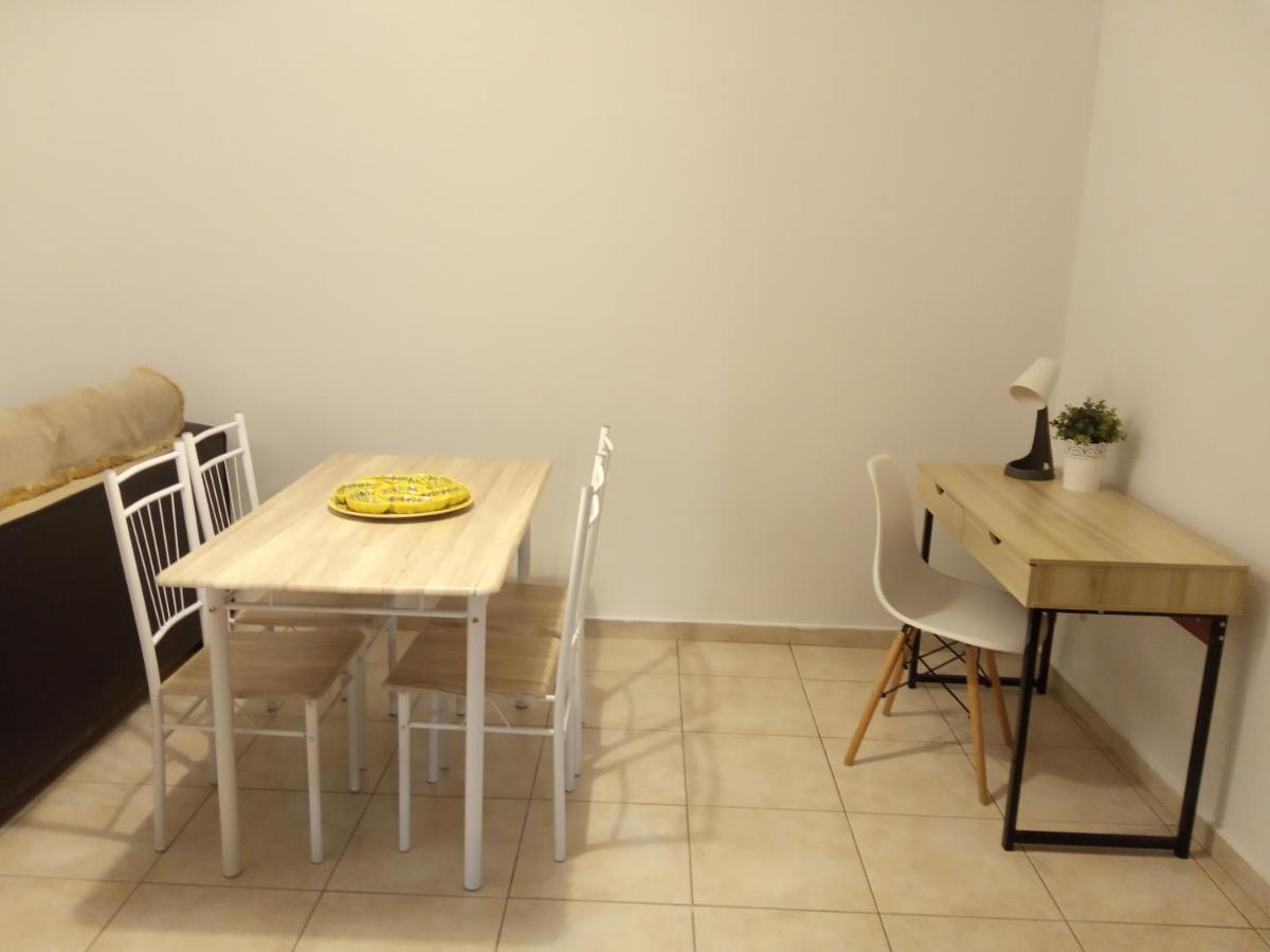 Isavrou Apartment 코모티니 외부 사진